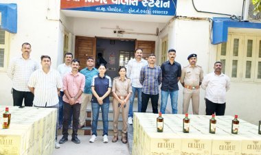 ગાંધી જ્યંતીએ જ કોલીખડા ગામેથી ઉદ્યોગ નગર પોલીસે પીકઅપ વાનમાંથી ૨૭૪૮ બોટલ વિદેશી દારૂના જથ્થો ઝડપી પાડયો