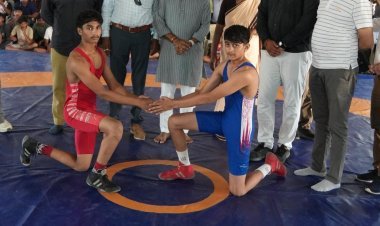 જૂનાગઢમાં રાજ્યકક્ષાની ગ્રીકો-રોમન કુસ્તી સ્પર્ધાનો પ્રારંભ, 32 જિલ્લાના 365થી વધુ ખેલાડીઓ મેદાનમાં