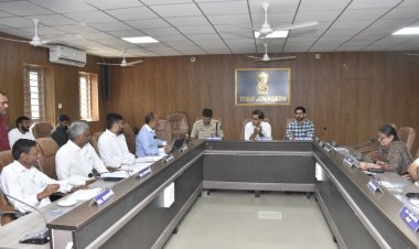 જૂનાગઢમાં જિલ્લા ફરિયાદ અને સંકલન સમિતિની બેઠક, જમીન માપણીથી રસ્તા અને પાણીના પ્રશ્નો સુધી ધારાસભ્યોએ કરી રજૂઆત