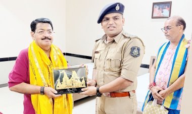 રાજ્યસભાના સાંસદ પરિમલભાઈ નથવાણીએ દ્વારકાધીશના દર્શન કરી આશીર્વાદ મેળવ્યા