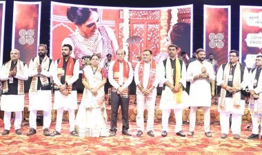 જૂનાગઢ ખોડલધામ નવરાત્રી મહોત્સવમાં ભક્તિ-સંસ્કૃતિનો સંગમ : પાર્ટી પ્લોટ માટે રૂા.૧૧ કરોડથી વધુના દાનનો ધોધ