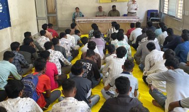 જૂનાગઢ ITIમાં નશામુક્તિ જાગૃતિ સેમિનાર યોજાયો, યુવાનોને વ્યસનથી દૂર રહી ઉજ્જવળ ભવિષ્ય ઘડવા અપીલ