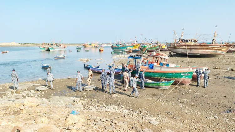 દેવભૂમિ દ્વારકા જિલ્લાના સાગરકાંઠા અને ટાપુ વિસ્તારમાં સજ્જડ સુરક્ષા વ્યવસ્થા અંતર્ગત મરીન કમાન્ડોનું મેગા પેટ્રોલિંગ