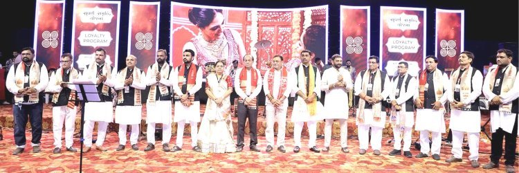 જૂનાગઢ ખોડલધામ નવરાત્રી મહોત્સવમાં ભક્તિ-સંસ્કૃતિનો સંગમ : પાર્ટી પ્લોટ માટે રૂા.૧૧ કરોડથી વધુના દાનનો ધોધ
